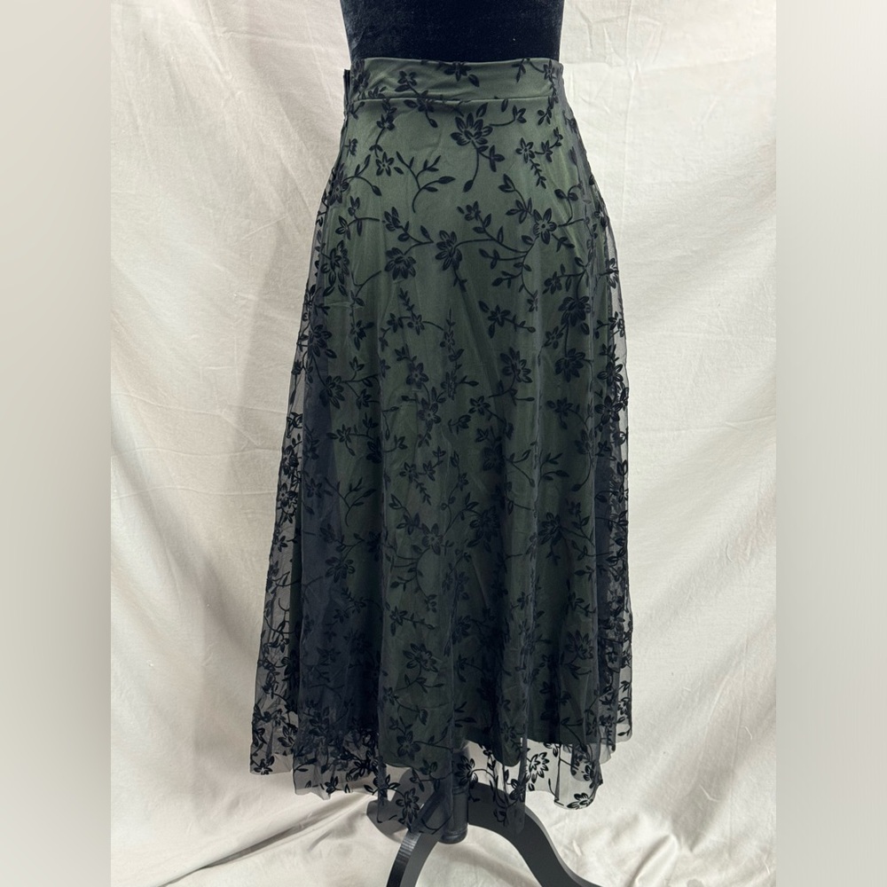 Floral Flocking Tulle Long A-Line Skirt Green - Picture 8 of 11